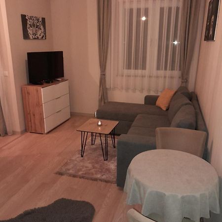 Gray Apartament 2 프리슈티나 외부 사진