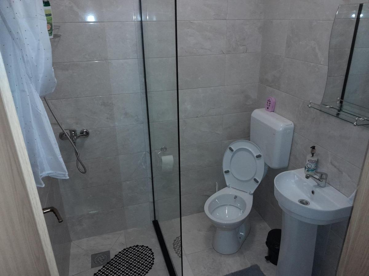 Gray Apartament 2 프리슈티나 외부 사진